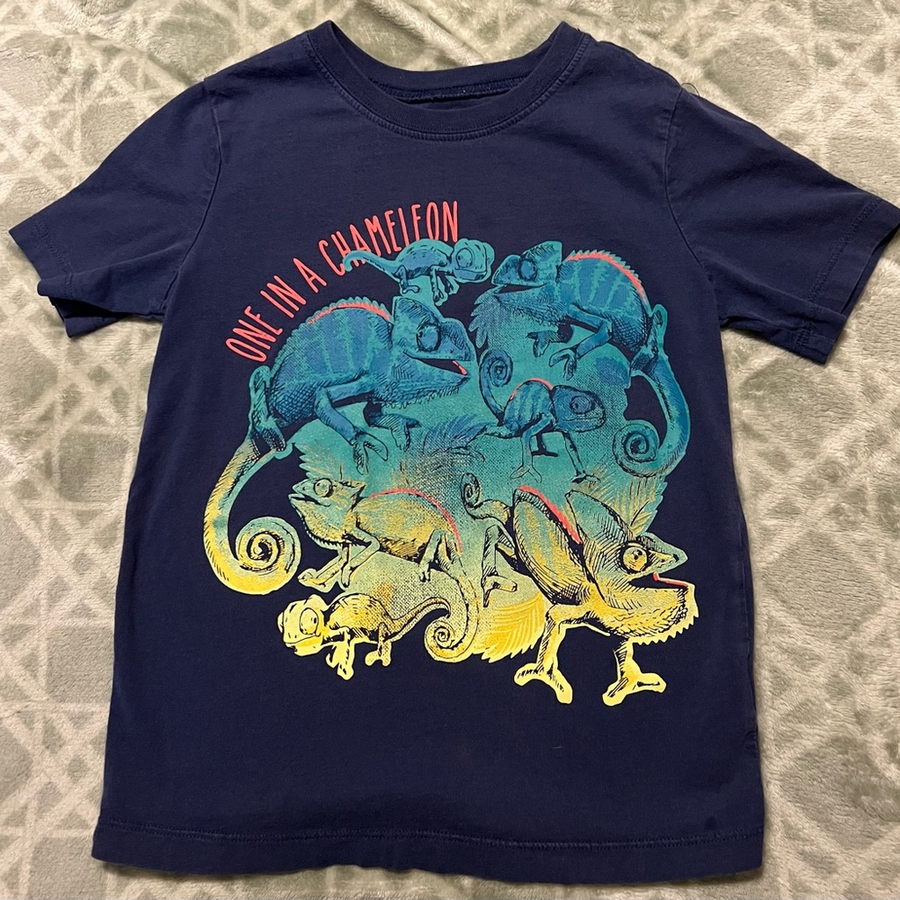 Carter’s Kids Chameleon Graphic Tee - Navy, size 5/5A 5 for $25